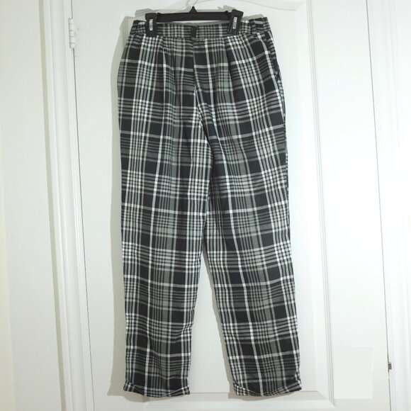 COPY - Ardene black and white plaid rolled edge pants - Picture 1 of 4
